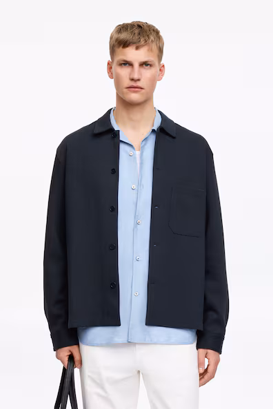 Пальто из мягкой вязаной ткани