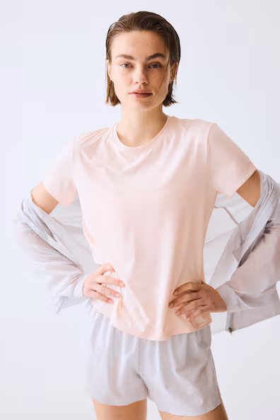 Освежающая футболка для бега с технологией drymove™ в h&m