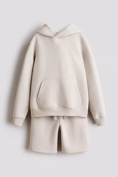 Комплект худи с капюшоном и шорты- Заказать в России