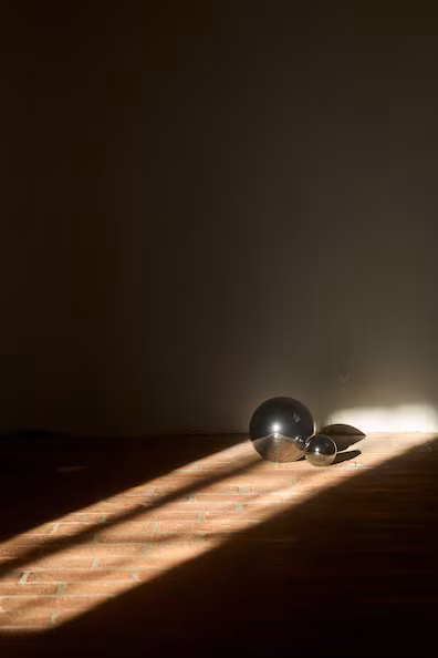 Маленькая стеклянная скульптура- Заказать в России