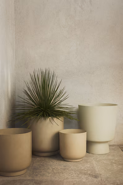 Огромная металлическая ваза- Заказать в России