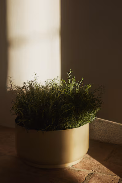 Широкая металлическая ваза- Заказать в России