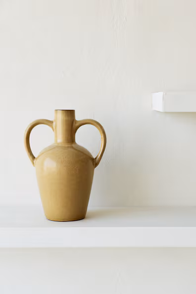 Большой кувшин из терракоты