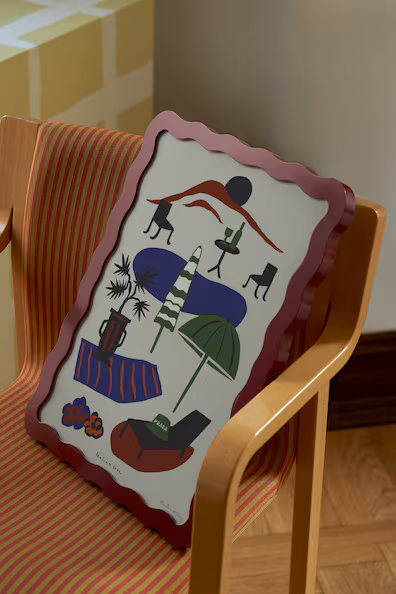 Волновидная деревянная рамка