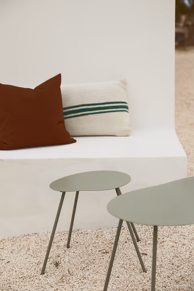 Набор журнальных столов из металла