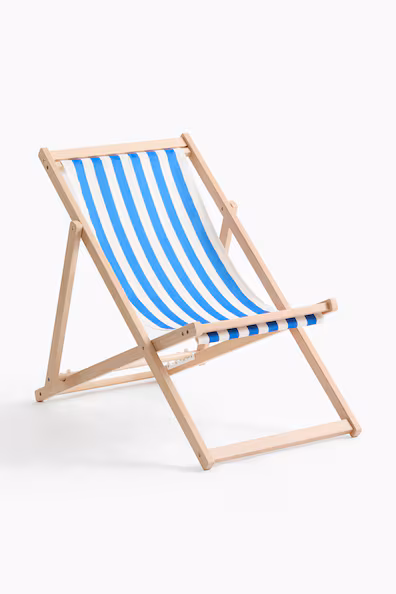 Деревянный шезлонг