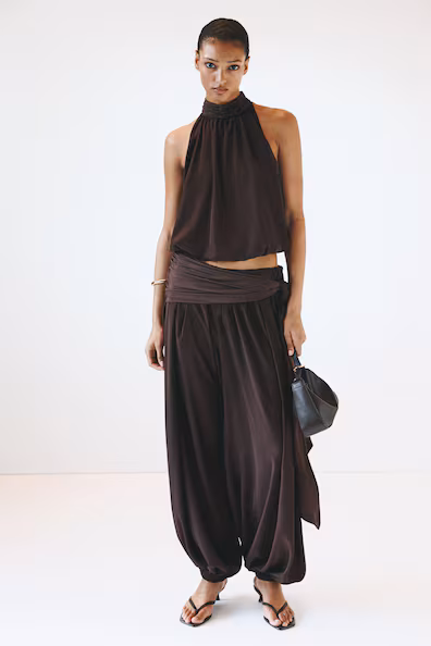 H&M Топ с австрийским воротником купить с доставкой.