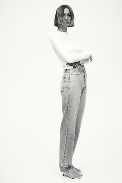 Джинсы прямого кроя с высокой посадкой до щиколотки