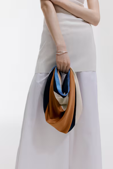 H&M Платок из сероидеальной ткани