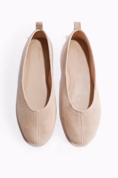 H&M Туфли-балетки из замши купить с доставкой.