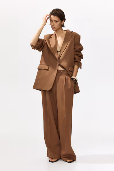 Широкие классические брюки