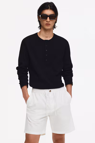 Шорты из смесовой льняной ткани стандартного кроя- Заказать в России