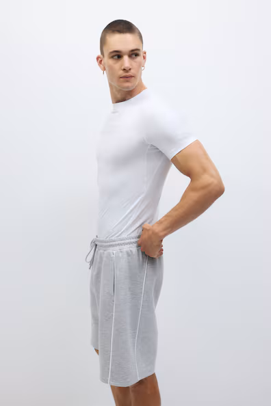 Шорты для занятий спортом loose fit с технологией drymove™