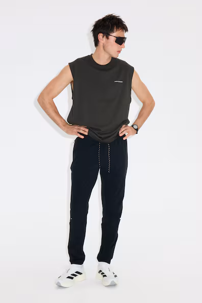 Топ для занятий спортом без рукавов loose fit с технологией drymove™- Заказать в России