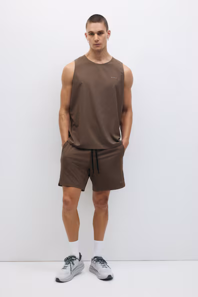 Топ-майка спортивный стандартного кроя с технологией drymove™- Заказать в России