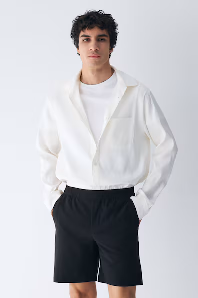 Шорты four-way stretch regular fit- Заказать в России