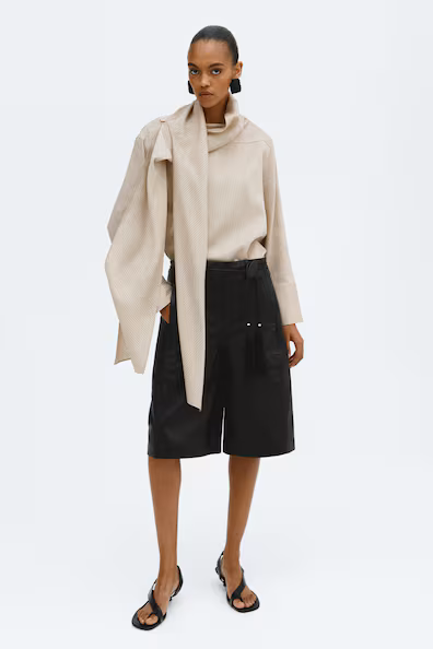 Блузка с воротником-шарфом из смесового льна- Заказать в России