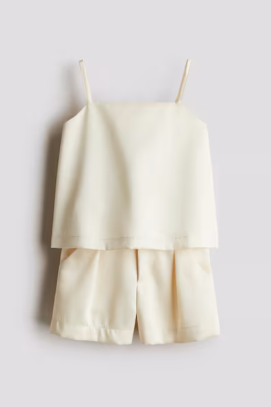 Набор топа и шорт