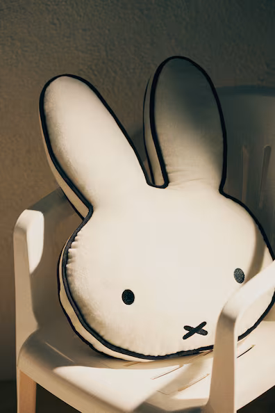 Декоративная подушка- Заказать в России