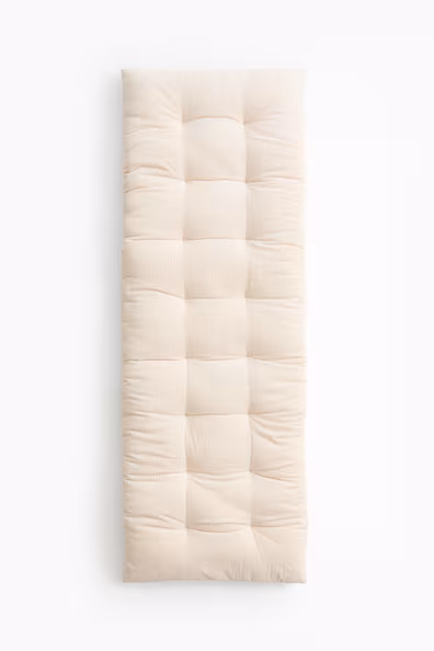 Прямоугольная подушка для стула из бархатистой ткани