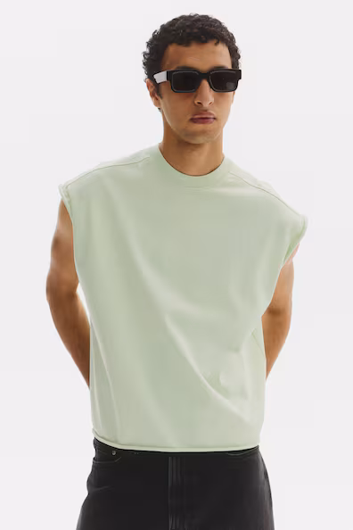 Топ без рукавов с широким силуэтом oversized fit- Заказать в России
