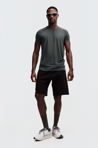 Спортивная футболка с coolmove™ muscle fit- Заказать в России