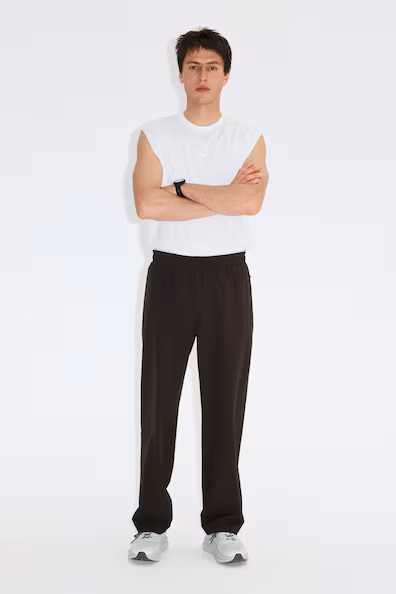 Спортивные брюки с технологией drymove™ regular fit- Заказать в России