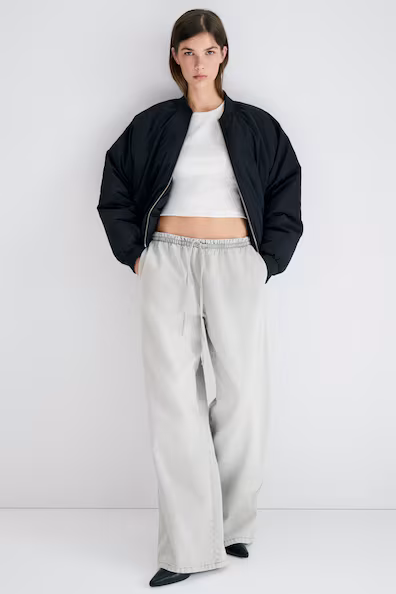 H&M Джинсы с эластичным поясом купить с доставкой.