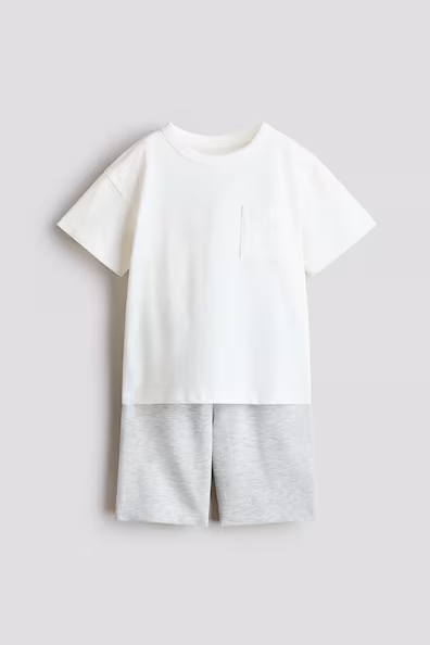 H&M Комплект из футболки и шорт