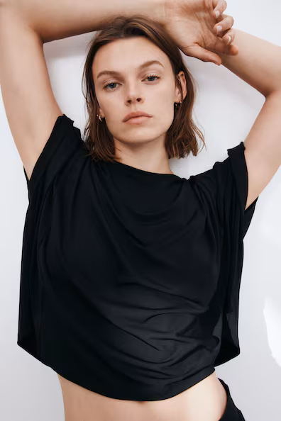 Свитер с рукавами-летучая мышь