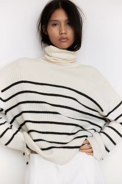 CAMISOLA DE GOLA ALTA OVERSIZE