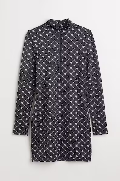 Приталенное платье с монограммой H&M+