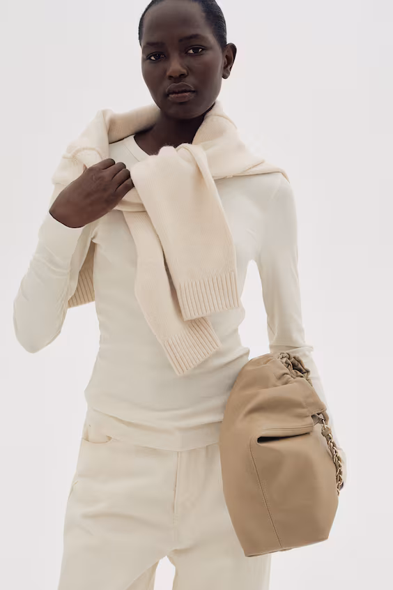 Водолазка из рубчатого материала с модалом