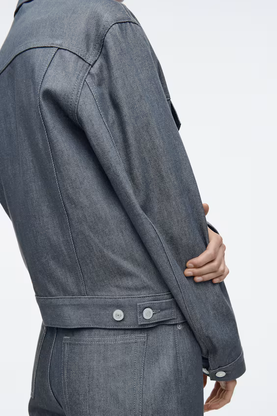 Оверсайз куртка из сырой джинсы