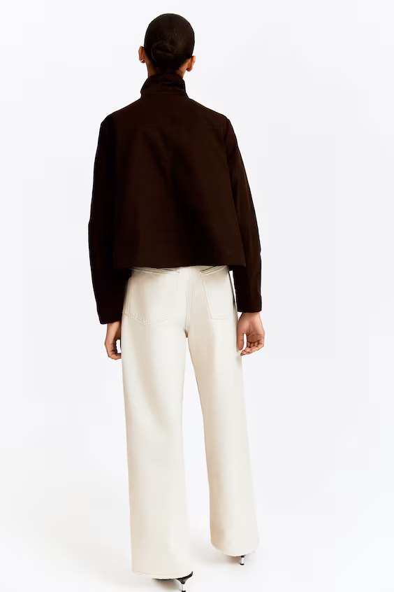 Пальто с воротником из бархата