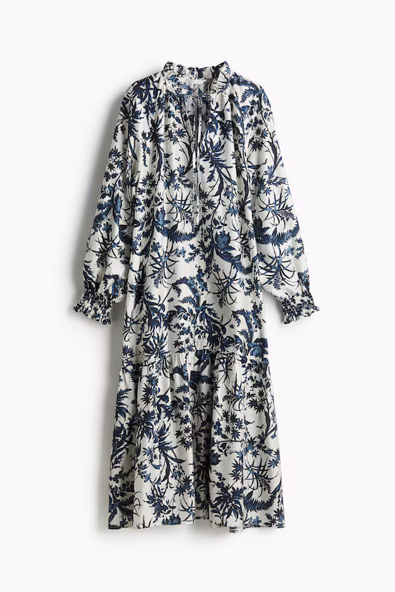 Платье с воротником с оборкой