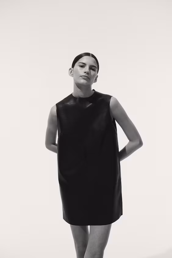 Платье из покрытой ткани