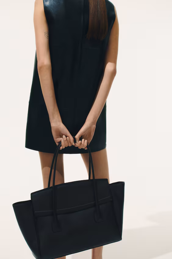 Платье из покрытой ткани