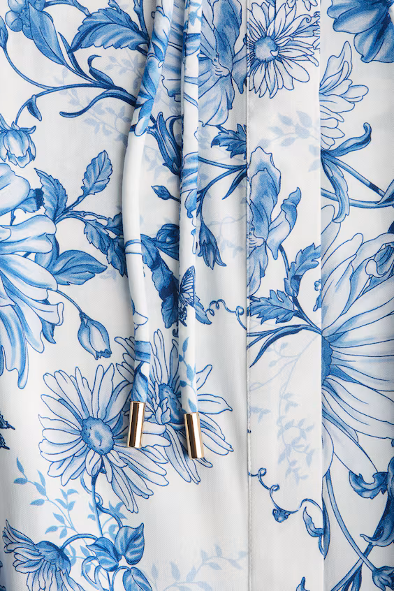 Платье макси с украшенными рукавами