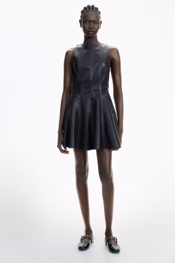 Платье из покрытой ткани