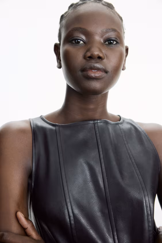 Платье из покрытой ткани