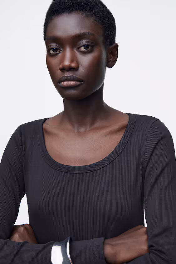 Узкое платье-миди с ребристым джерси