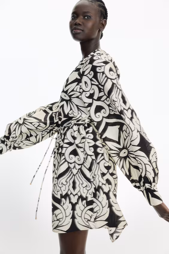 Платье-туника с завязкой