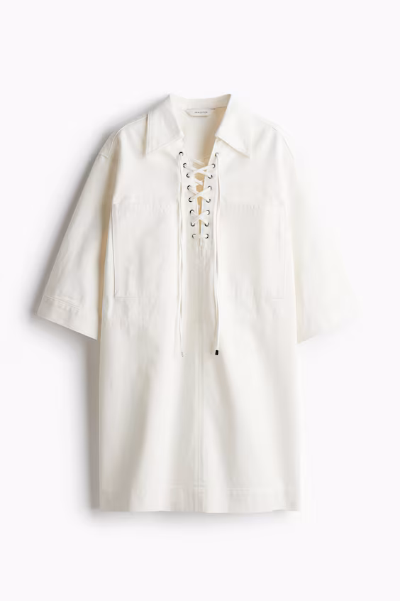 Джинсовое платье с шнуровкой