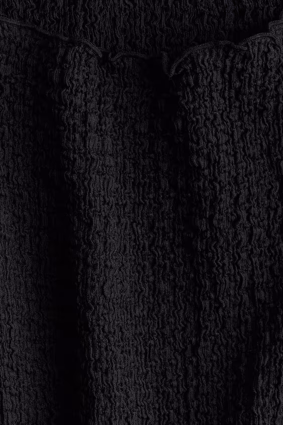 Платье с молнией и оверлоком