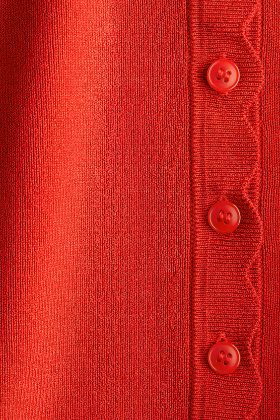 Кардиган из тонкого трикотажа с волнами