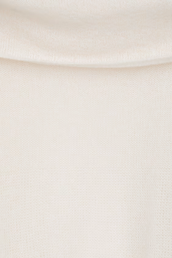 Джемпер с открытыми плечами