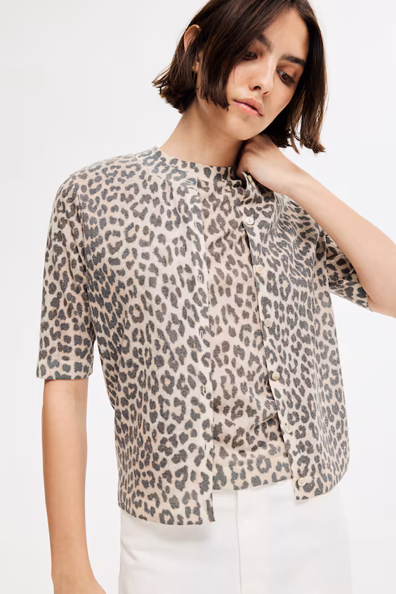 Кардиган из тонкого вязаного полотна