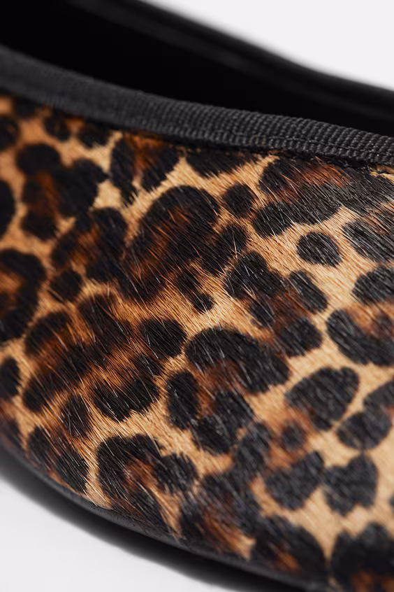 Туфли с остроконечным носком