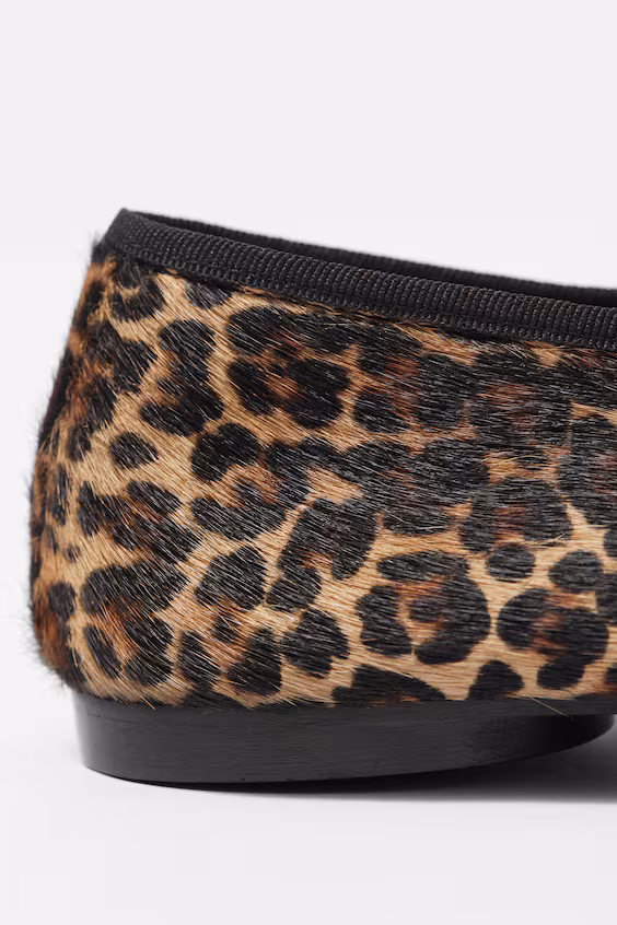 Туфли с остроконечным носком